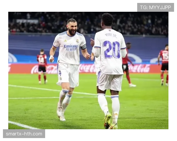 巴尔韦德携手维尼修斯强势发挥，球队全力冲刺冠军展现卓越实力