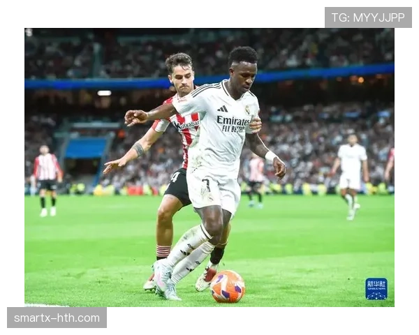 维尼修斯·儒尼奥尔力挺反歧视行动，引领足球界推动社会变革